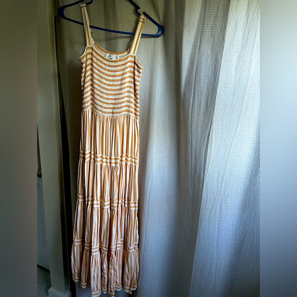 Petal and pup downtown midi / maxi sundress